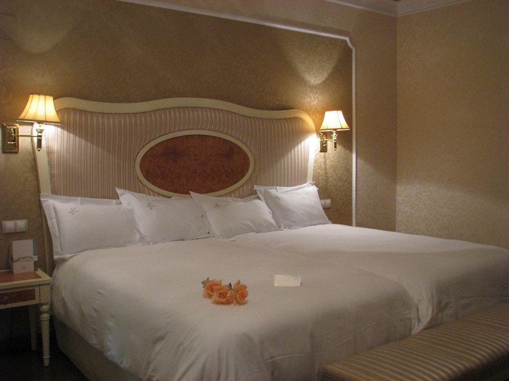 Hotel Santa Isabel Альбасете Екстер'єр фото