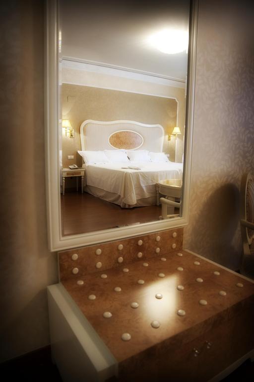 Hotel Santa Isabel Альбасете Екстер'єр фото